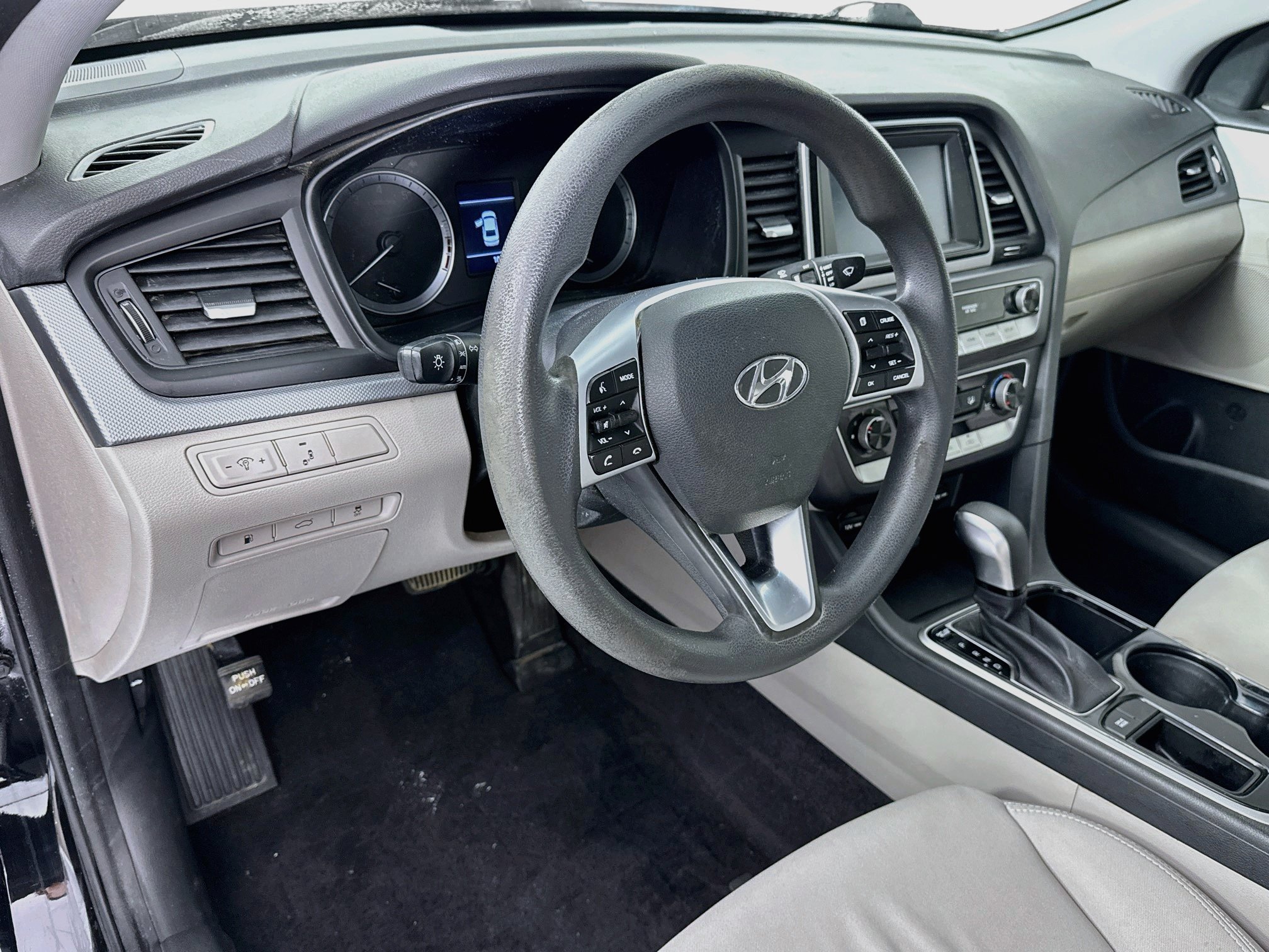 Used 2018 Hyundai Sonata SE FWD image 9