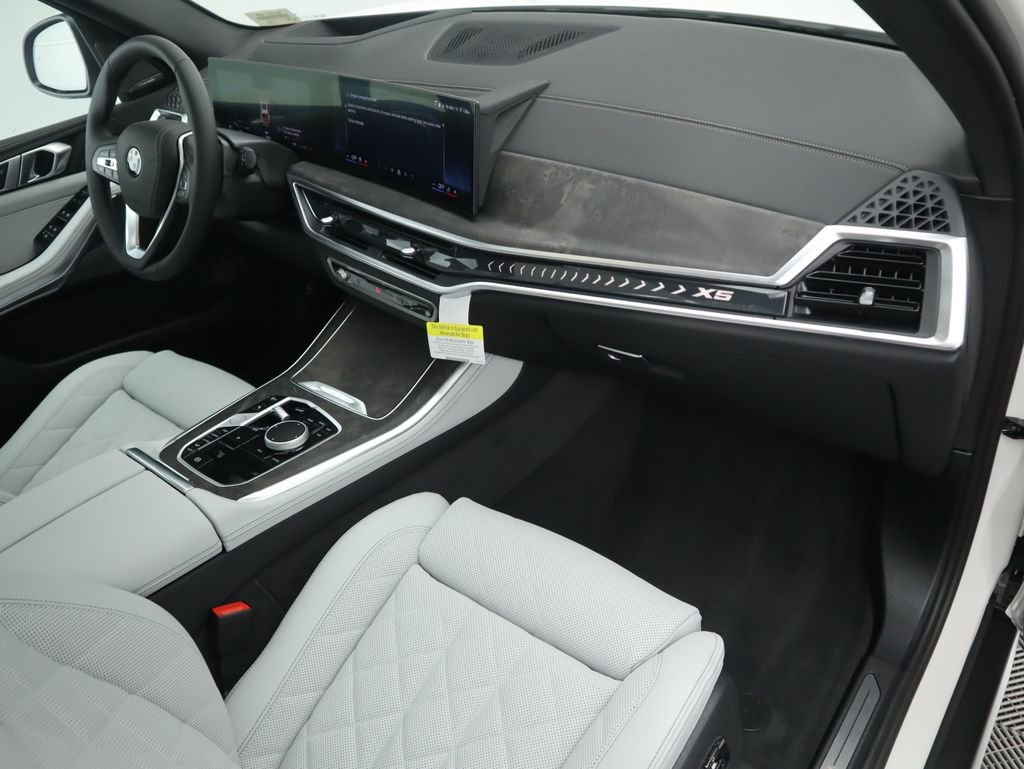 New 2026 BMW X5 xDrive40i w/ Premium Package image 18