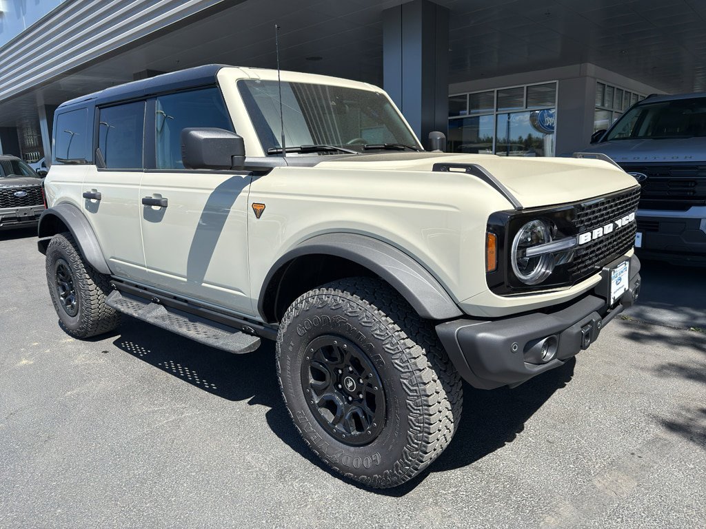 New 2026 Ford Bronco Badlands