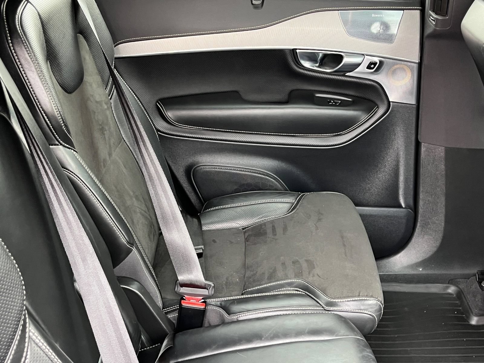 Used 2019 Volvo XC90 T6 R-Design w/ Advanced Package AWD/4WD image 11
