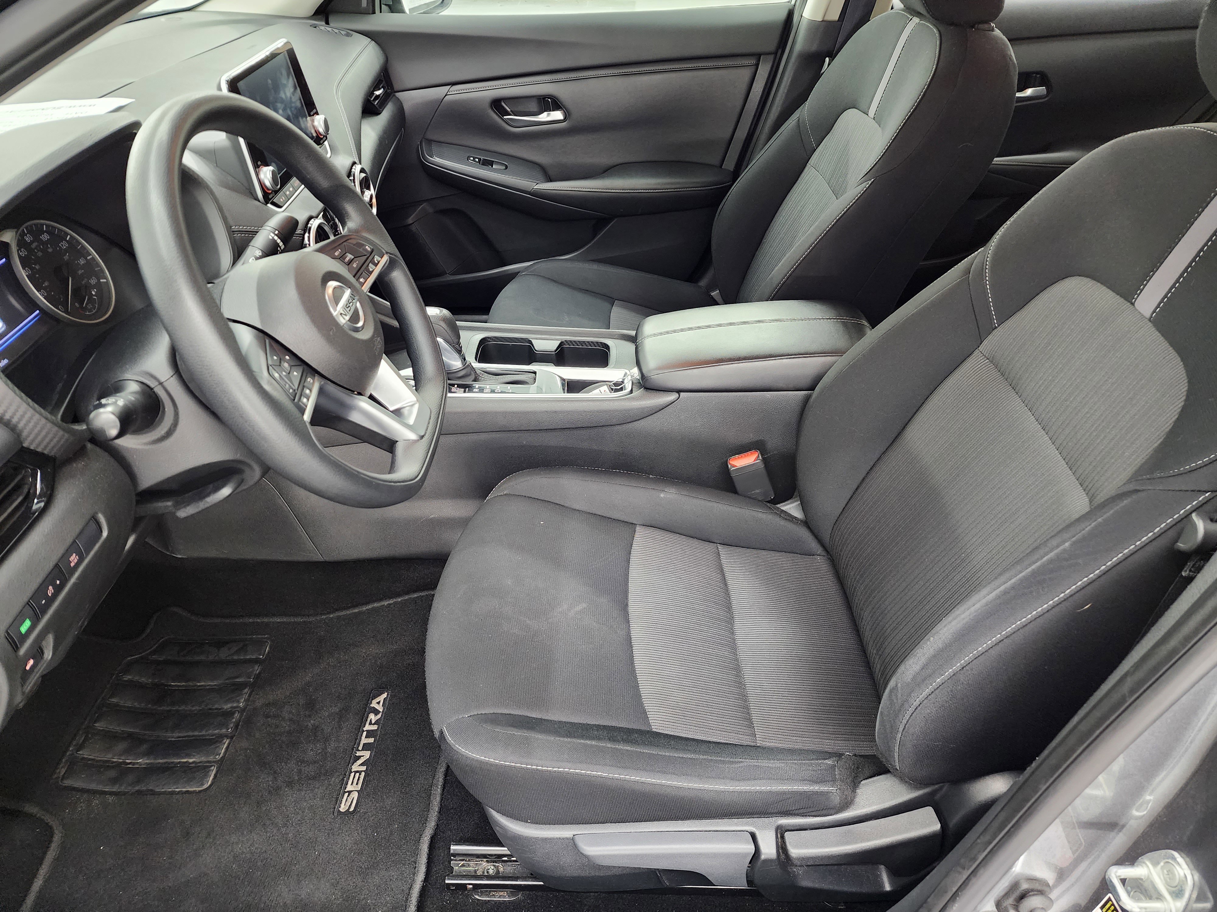 Used 2023 Nissan Sentra SV image 9