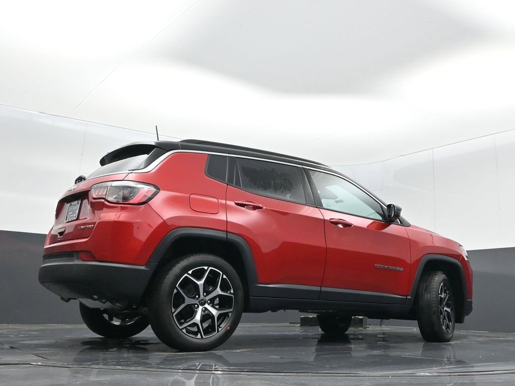 New 2026 Jeep Compass Limited image 32
