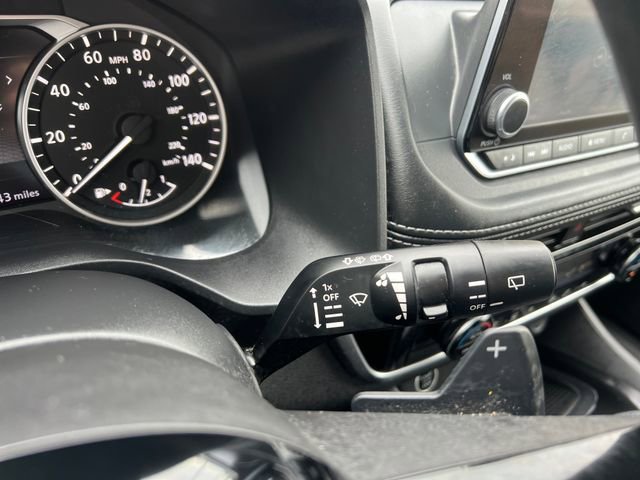 Used 2022 Nissan Rogue SV image 28