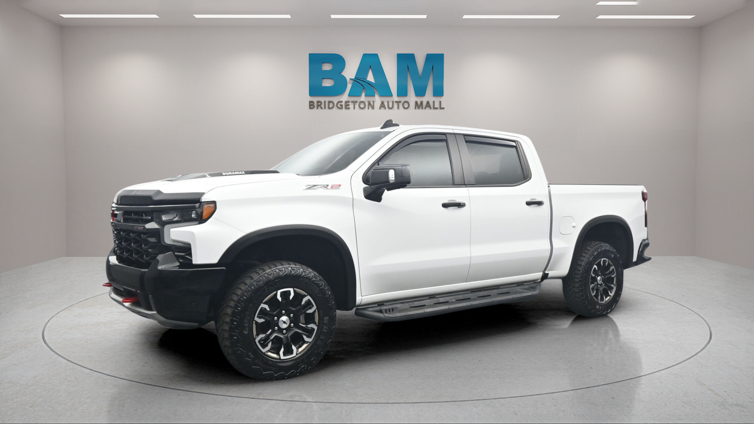 Used 2024 Chevrolet Silverado 1500 ZR2 w/ Technology Package AWD/4WD image 3