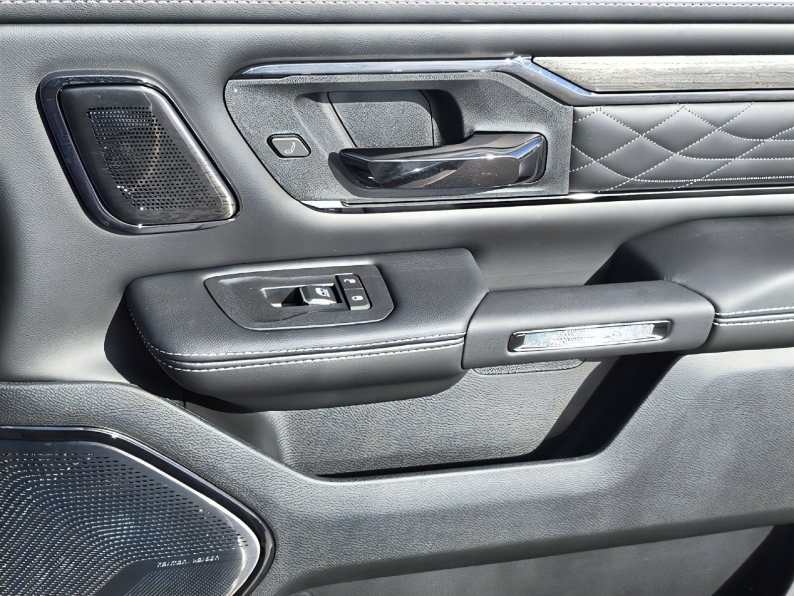 New 2026 RAM 1500 Limited image 17