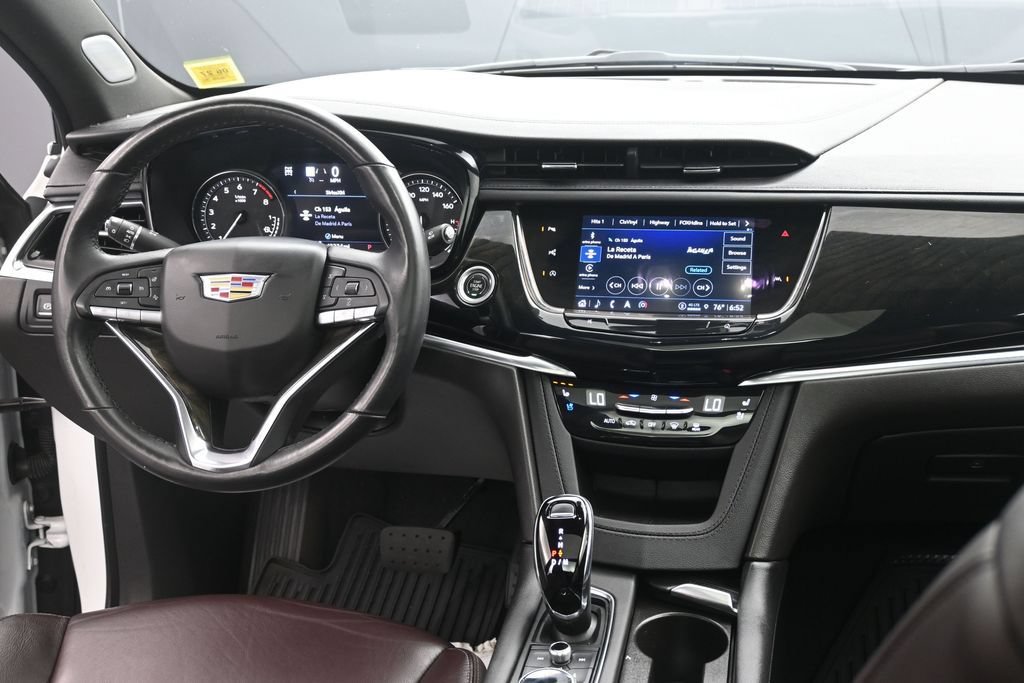 Used 2023 Cadillac XT6 Premium Luxury w/ Technology Package AWD/4WD image 14