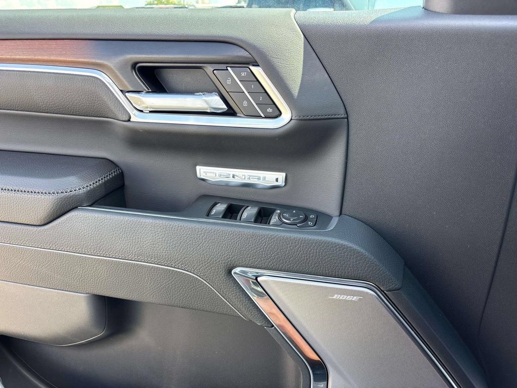 New 2026 GMC Sierra 1500 Denali w/ Technology Package AWD/4WD image 12