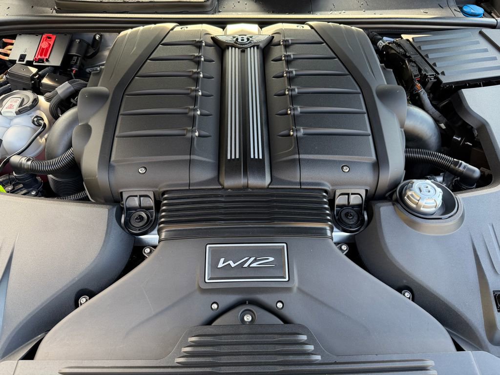 Used 2023 Bentley Bentayga Speed image 12