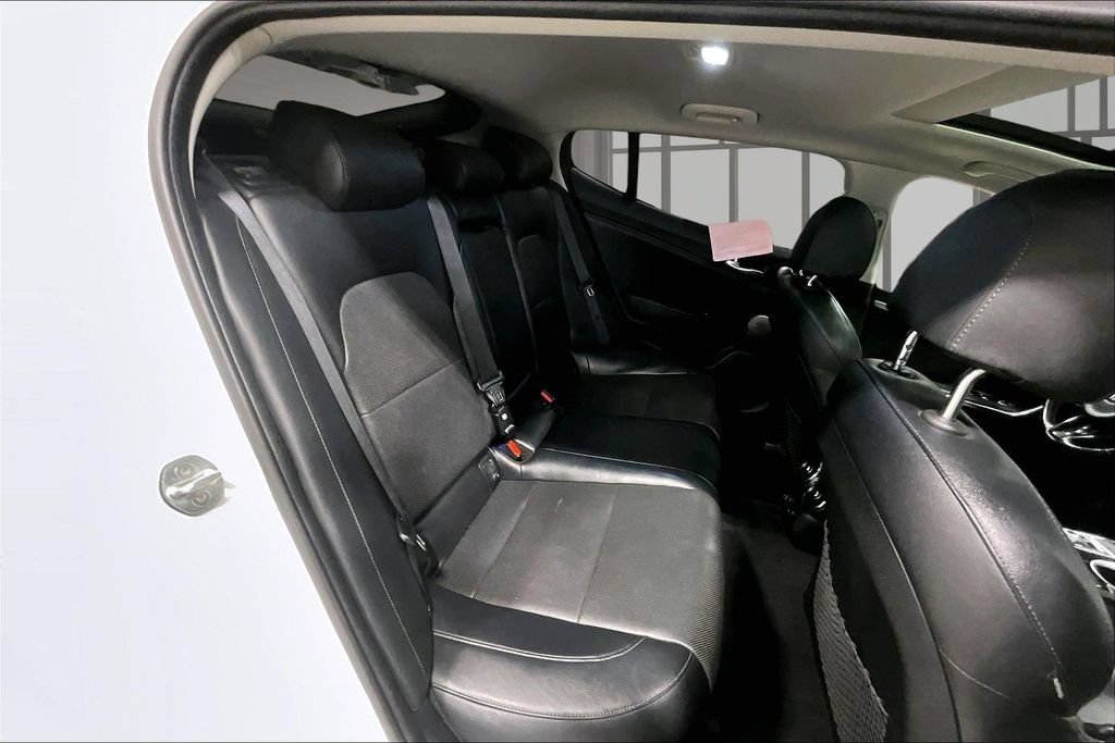 Used 2018 Kia Stinger Premium AWD/4WD image 25