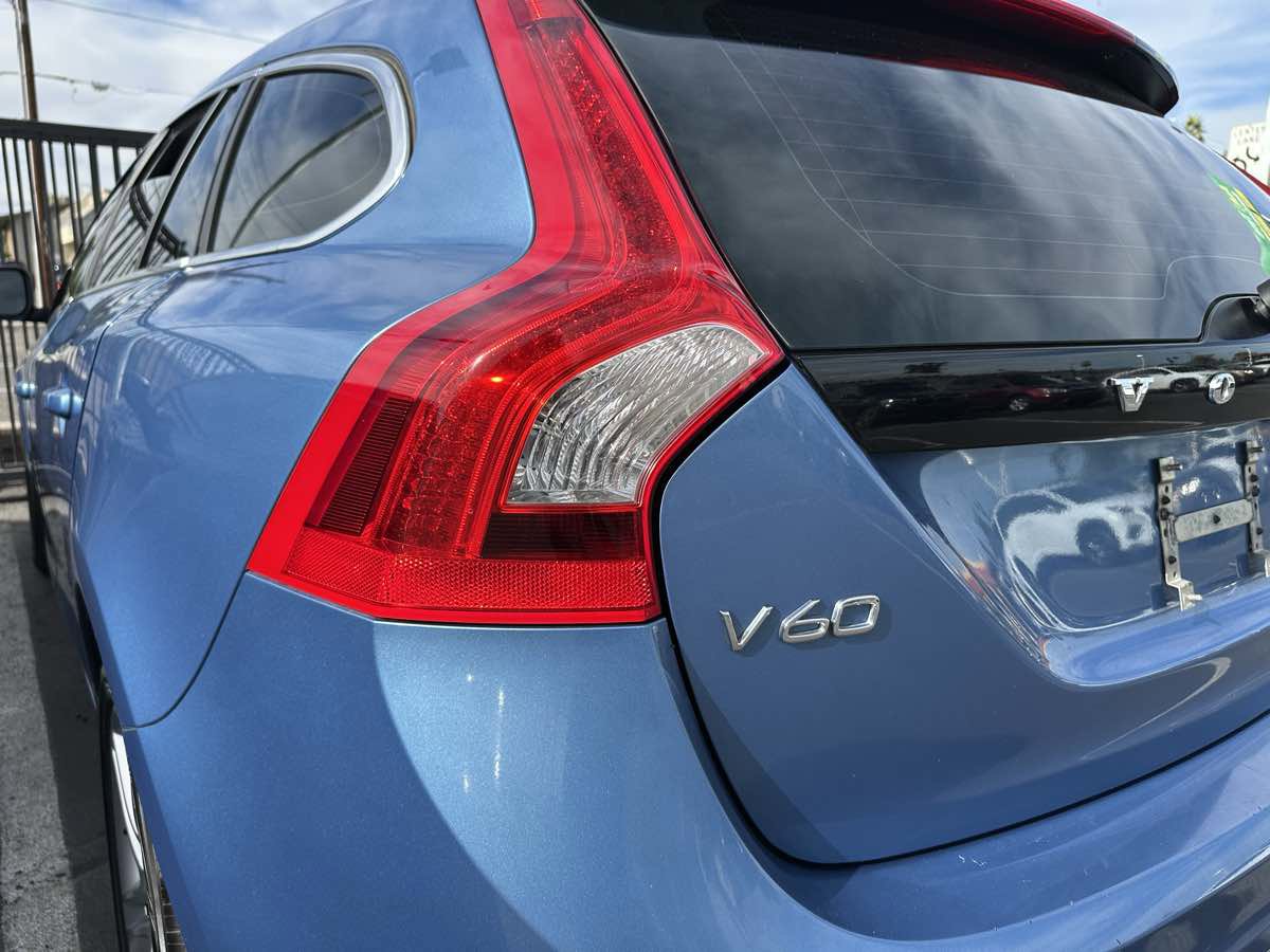 Used 2015 Volvo V60 T5 Premier Plus image 57