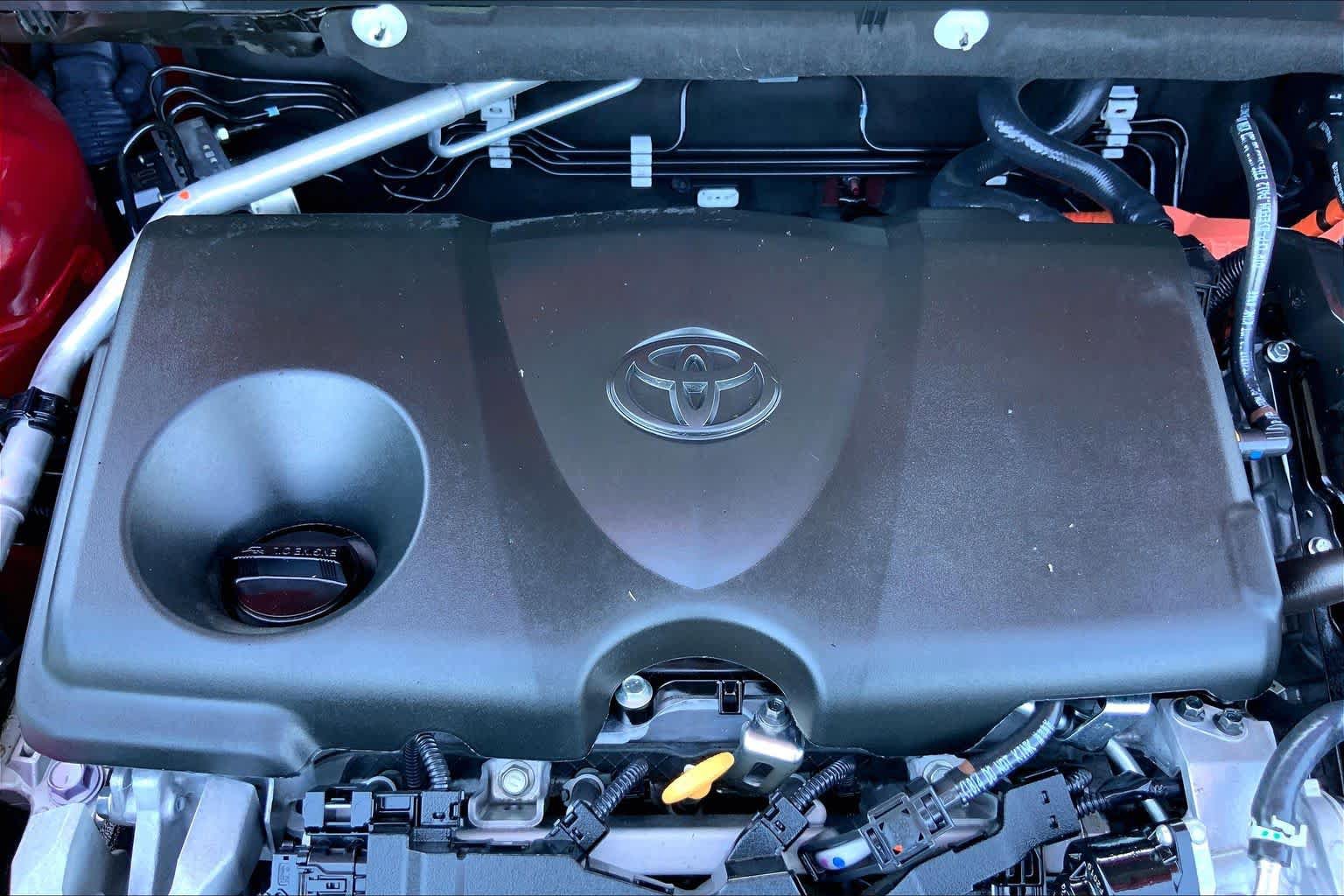 Used 2022 Toyota RAV4 XLE w/ Convenience Package AWD/4WD image 32