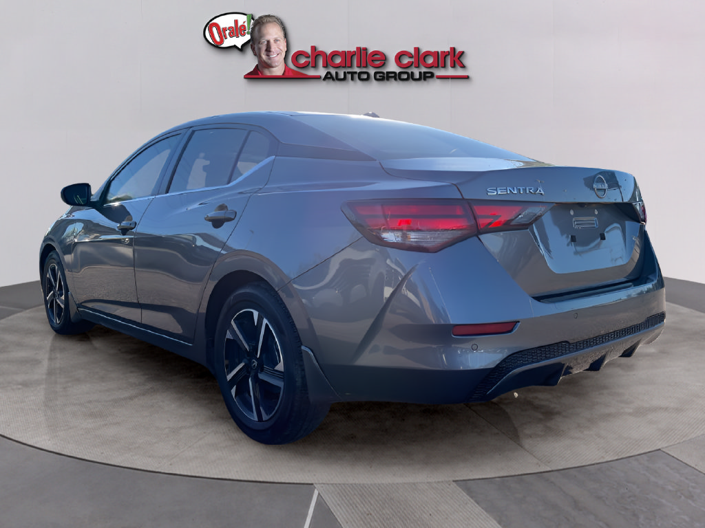 Used 2024 Nissan Sentra SV FWD image 3