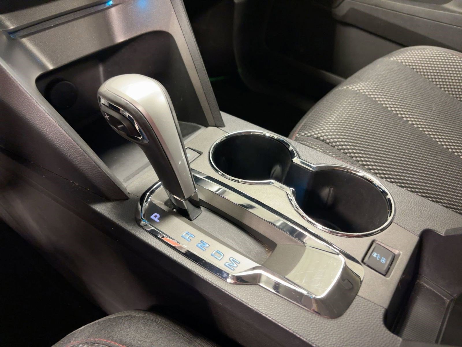 Used 2015 Chevrolet Equinox LT w/ Driver Convenience Package image 17