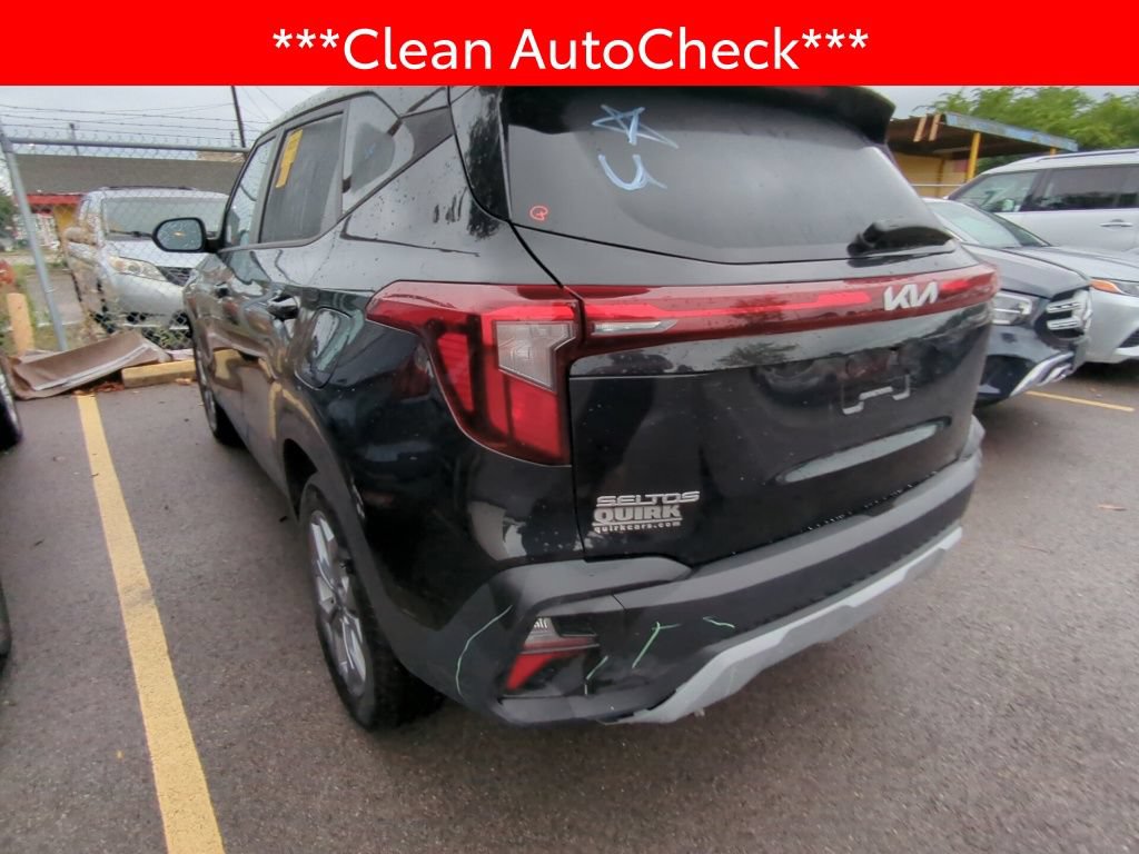 Used 2025 Kia Seltos LX AWD/4WD image 4