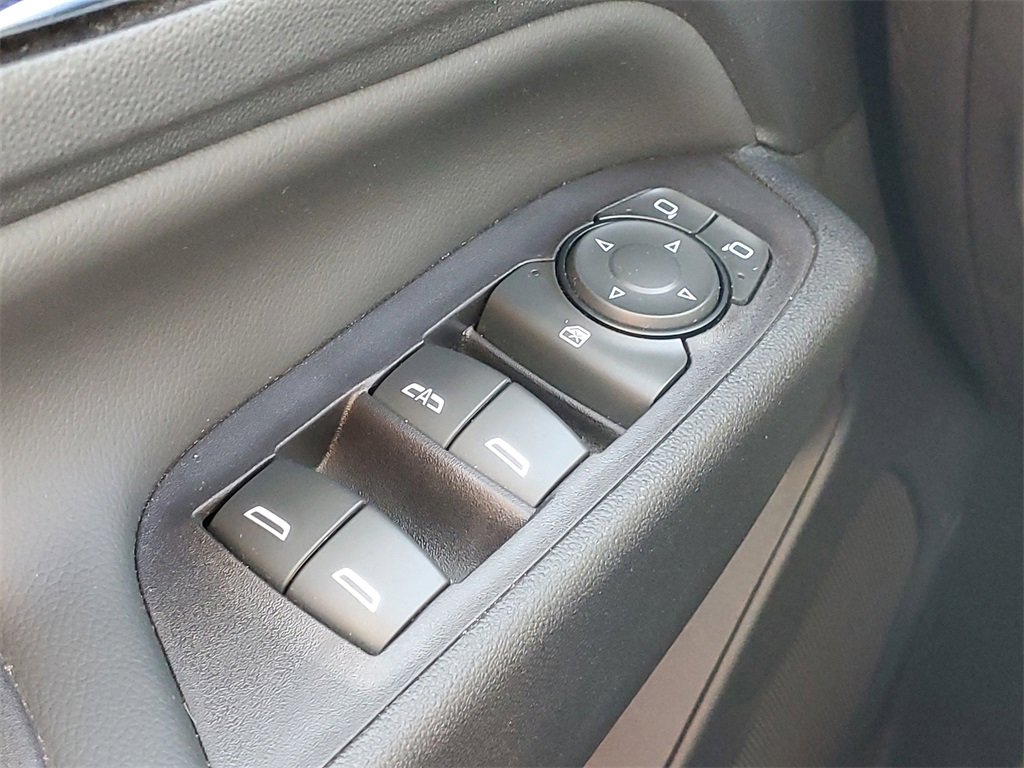 Used 2021 Chevrolet Equinox LT image 16