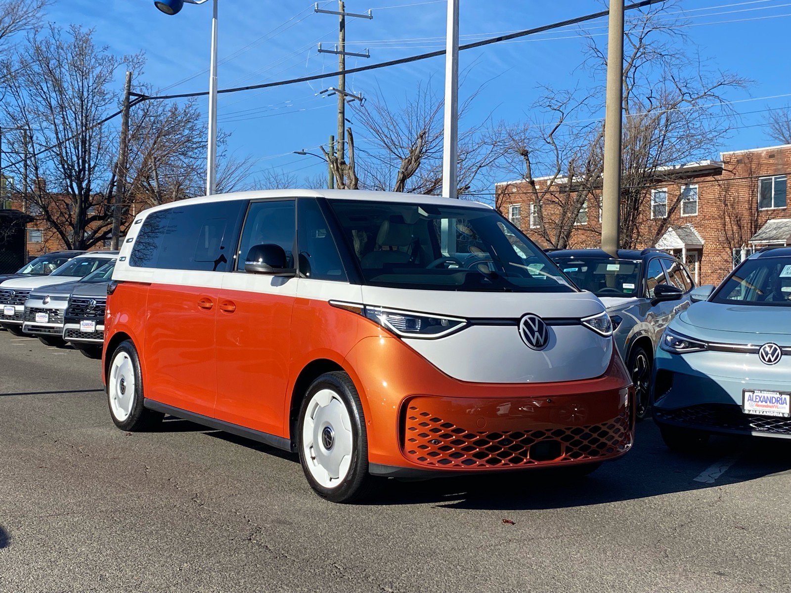 Certified 2025 Volkswagen ID. Buzz 1st Edition video 1