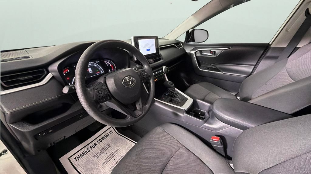 Used 2025 Toyota RAV4 XLE w/ Convenience Package FWD image 18