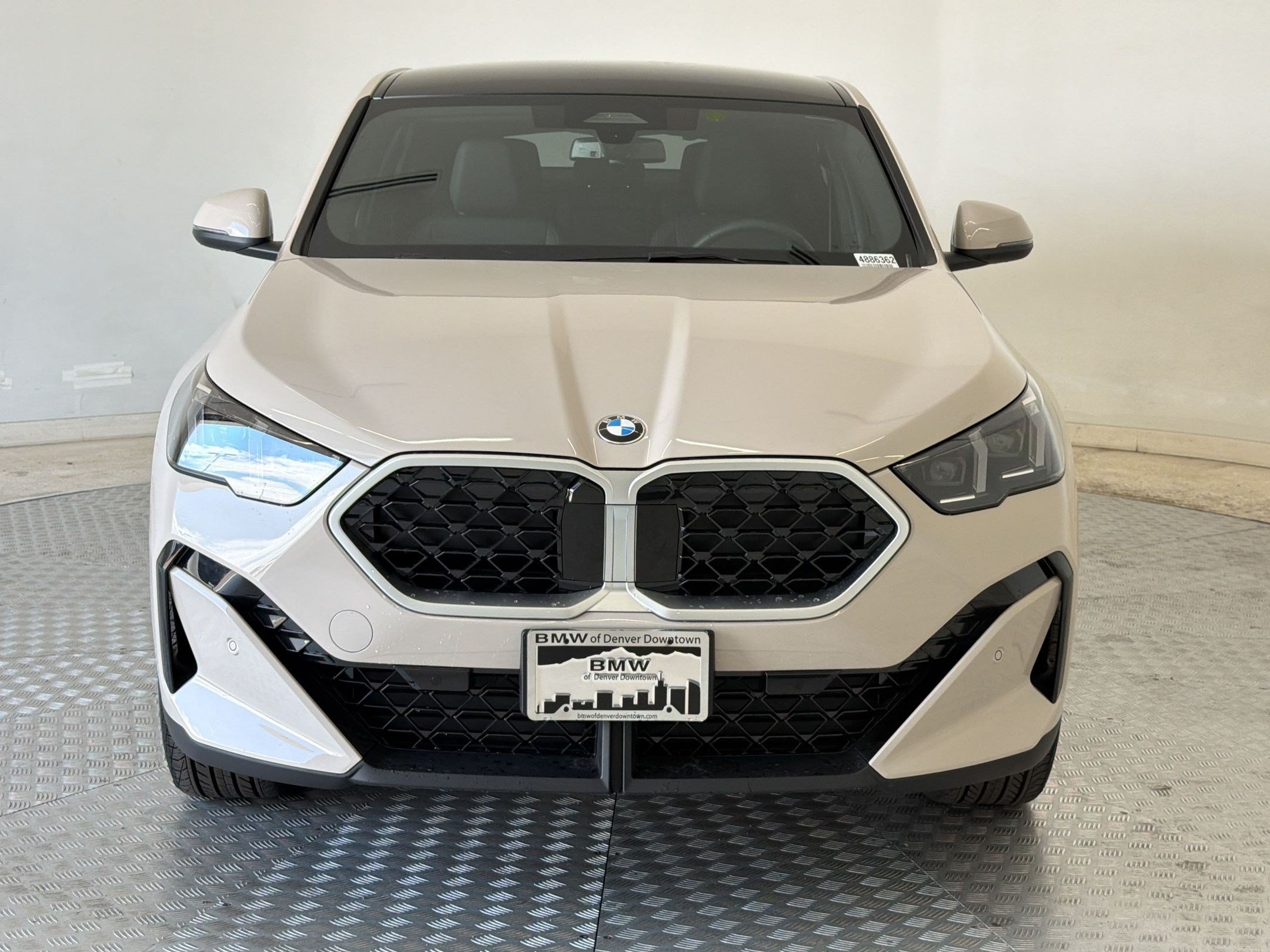 New 2026 BMW X2 xDrive28i AWD/4WD image 6