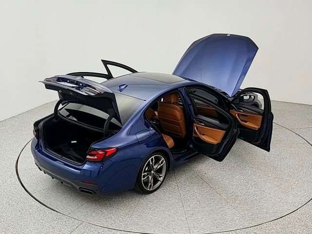 Used 2021 BMW M550i xDrive w/ Dynamic Handling Package image 41