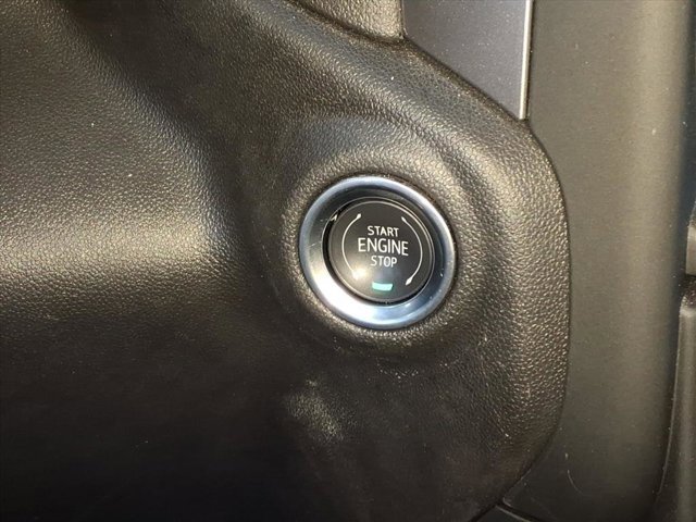 Used 2024 Chevrolet Silverado 2500 Custom w/ Custom Value Package image 16