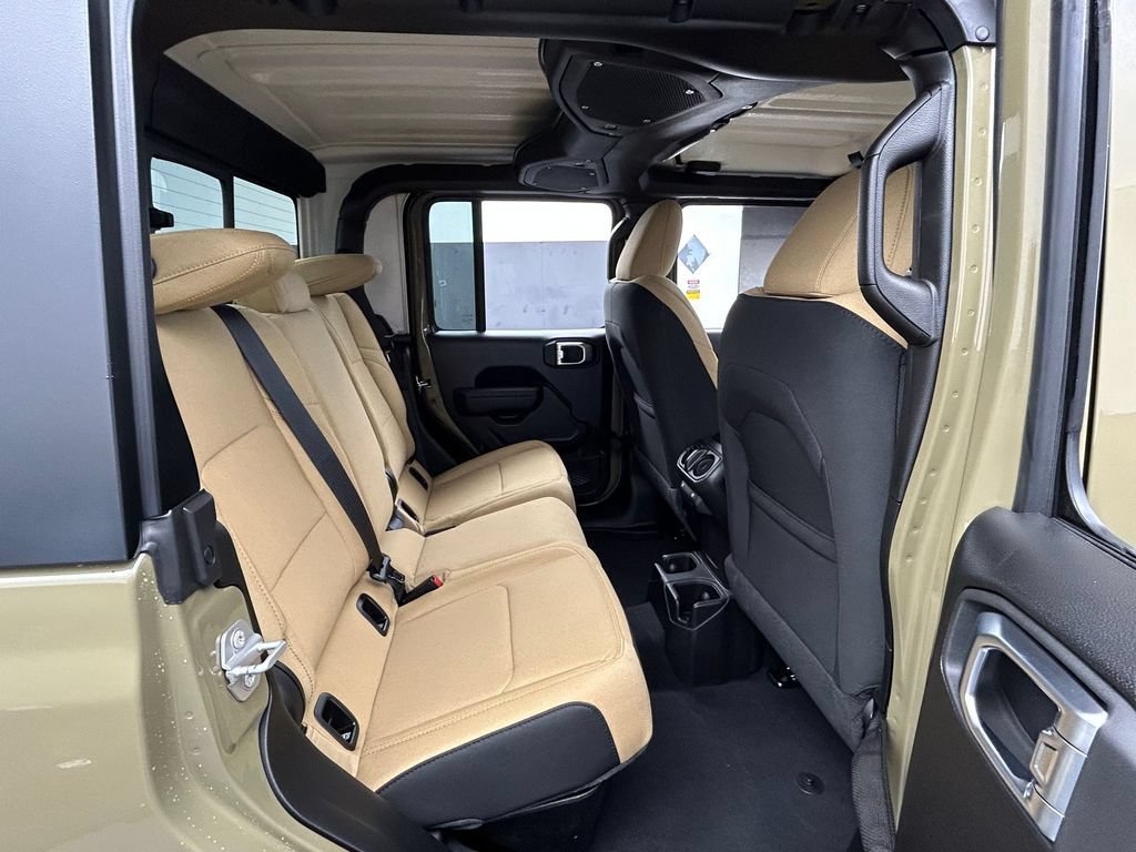 New 2026 Jeep Gladiator Willys AWD/4WD image 36