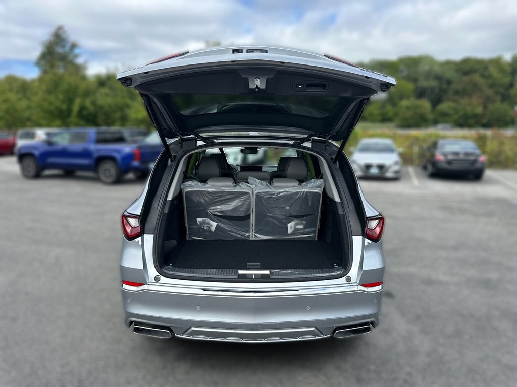 New 2026 Acura MDX w/ Advance Package AWD/4WD image 13