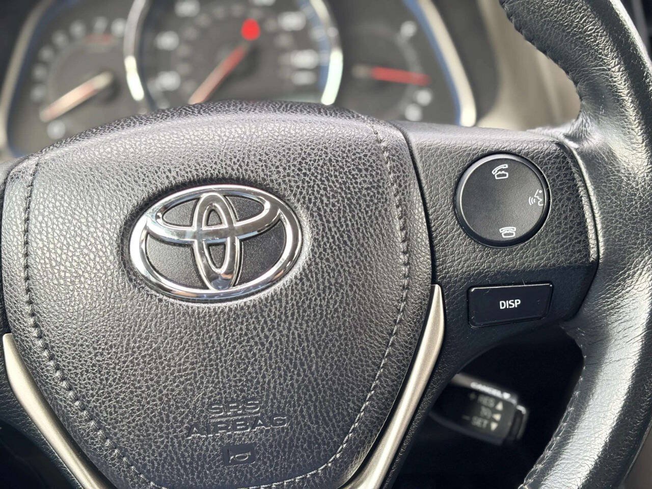 Used 2015 Toyota RAV4 Limited AWD/4WD image 30