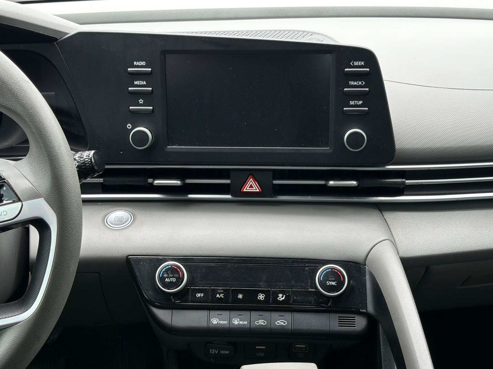 Used 2022 Hyundai Elantra SEL FWD image 20