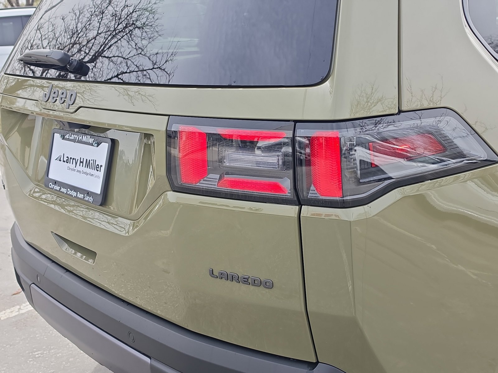 New 2026 Jeep Cherokee Laredo AWD/4WD image 10