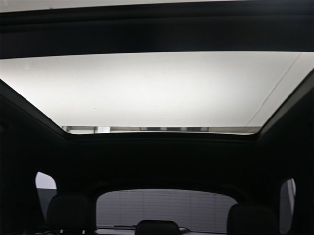 Used 2020 Mercedes-Benz GLE 350 w/ Premium Package image 22