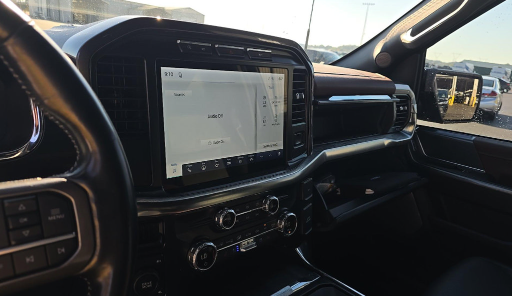 Used 2021 Ford F150 Lariat AWD/4WD image 11