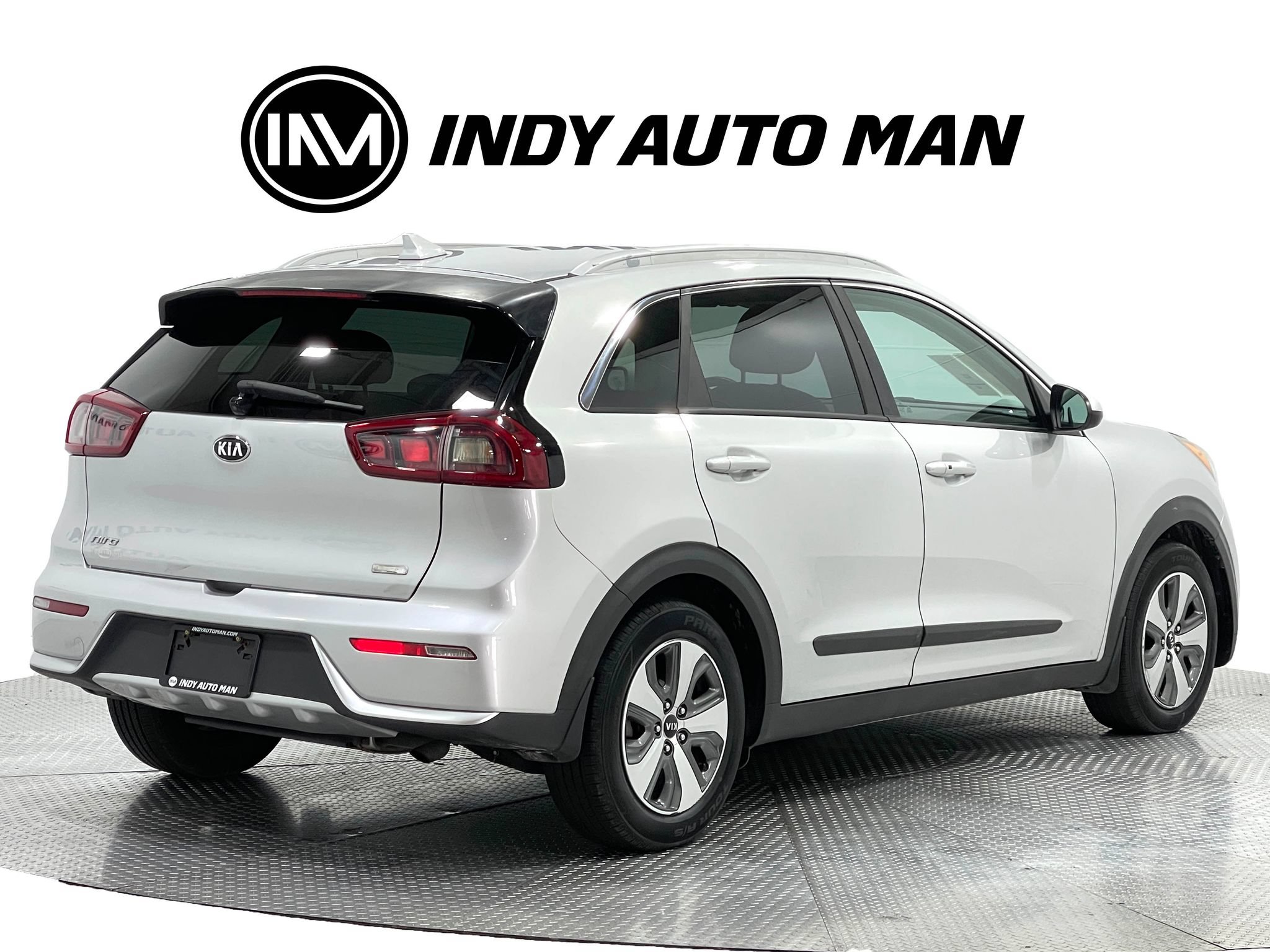 Used 2019 Kia Niro LX FWD image 4