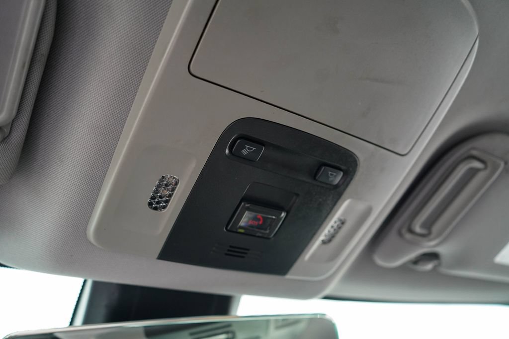 Used 2024 Toyota Camry SE FWD image 11