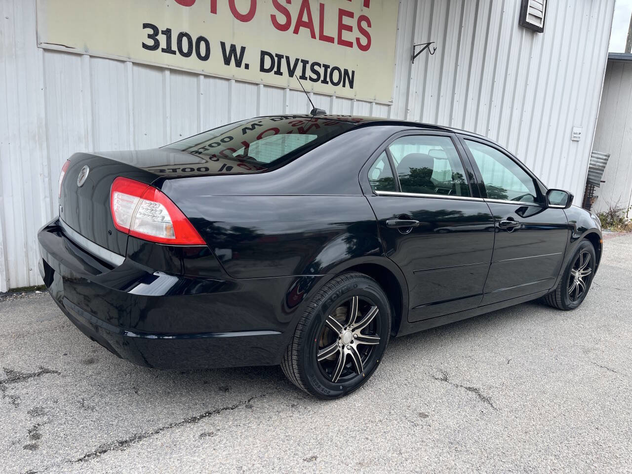 Used 2009 Mercury Milan image 6