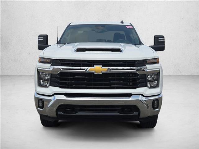 Used 2025 Chevrolet Silverado 2500 LT w/ Convenience Package image 2