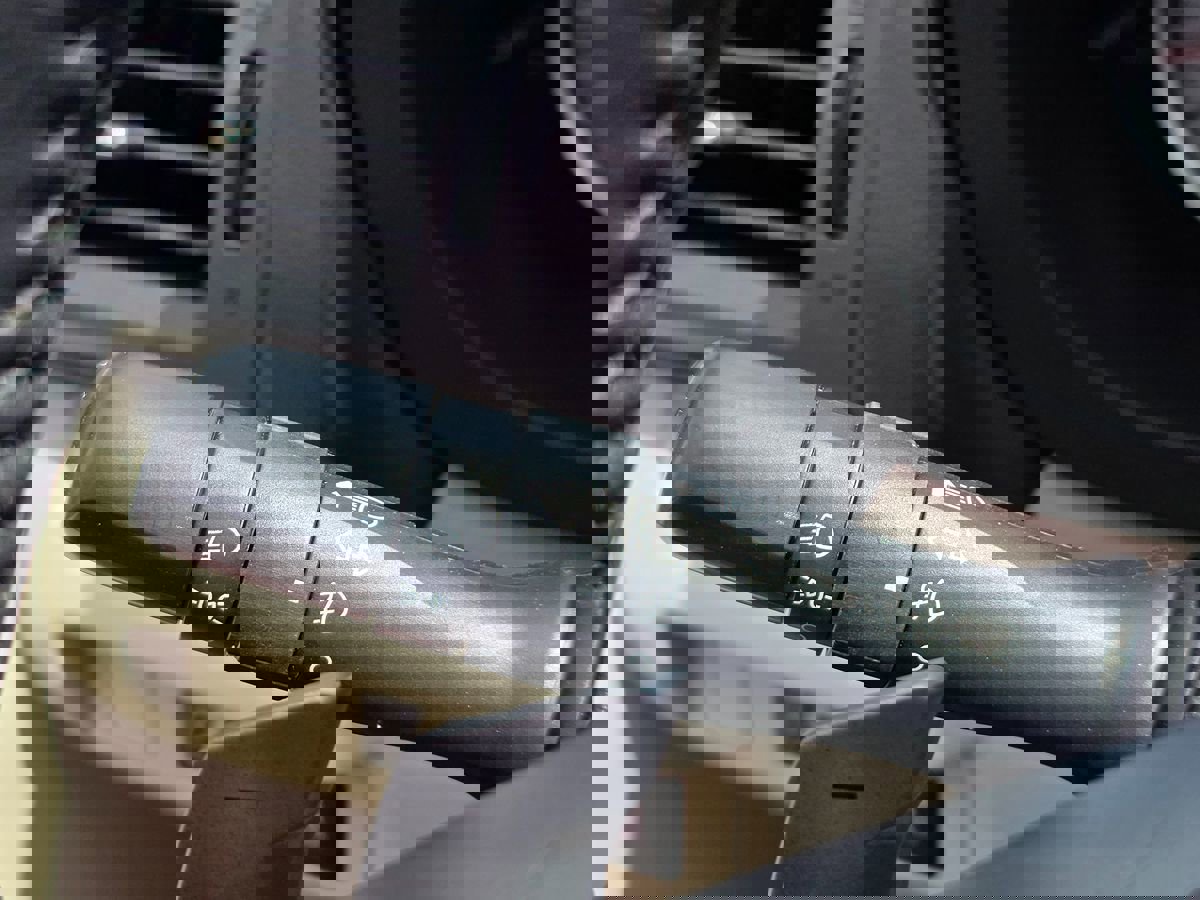 Used 2013 Subaru Impreza 2.0i Sport Premium image 40