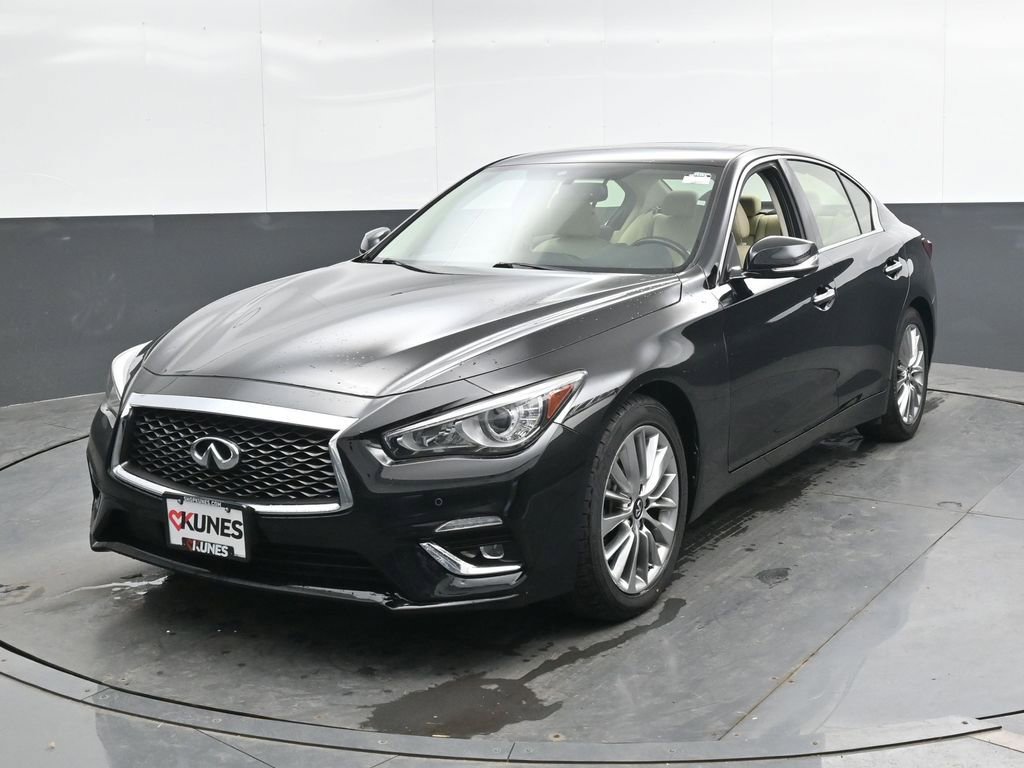 Used 2020 INFINITI Q50 Luxe w/ Essential Package (3.0T Luxe) AWD/4WD image 8