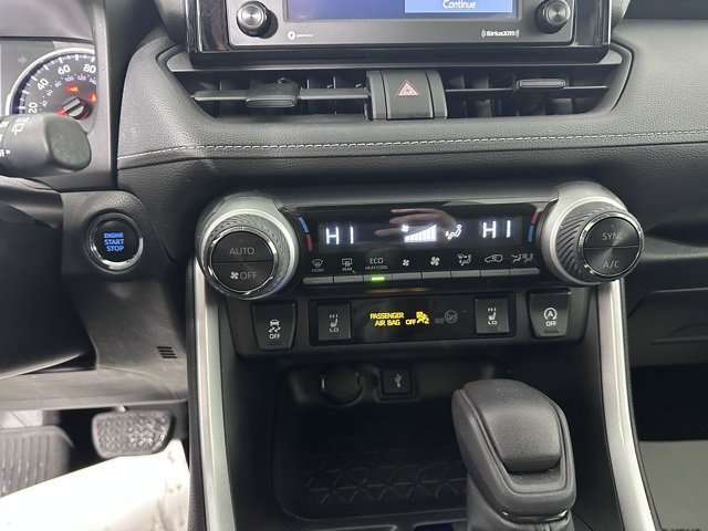 Used 2021 Toyota RAV4 XLE image 27