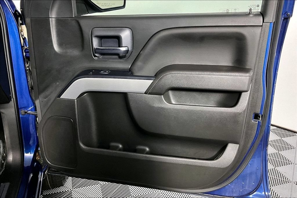 Used 2018 Chevrolet Silverado 1500 LT w/ All Star Edition AWD/4WD image 24