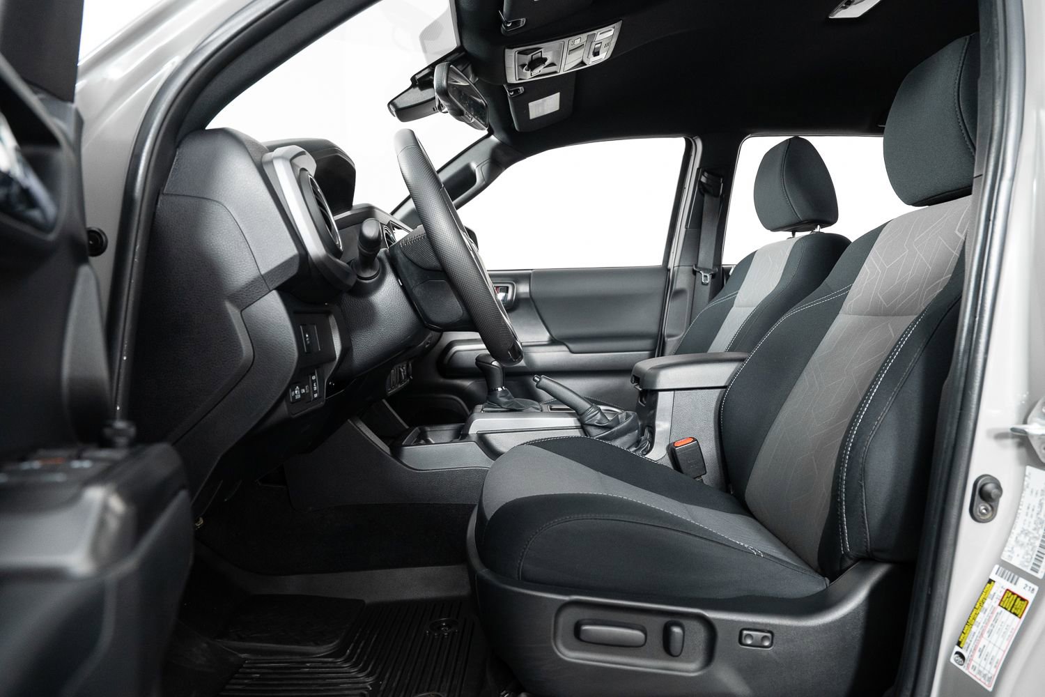 Used 2023 Toyota Tacoma TRD Off-Road image 14