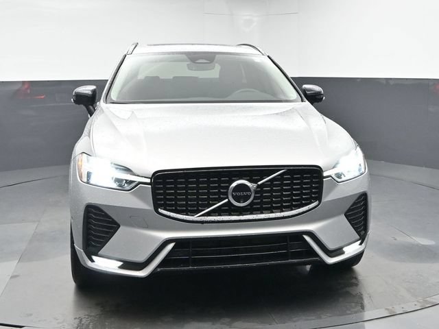 Used 2024 Volvo XC60 B5 Plus w/ Protection Package Premier AWD/4WD image 2
