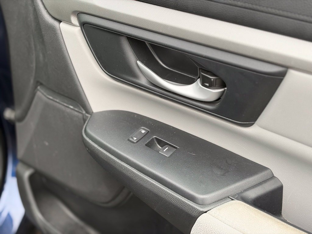Used 2018 Honda CR-V LX image 15