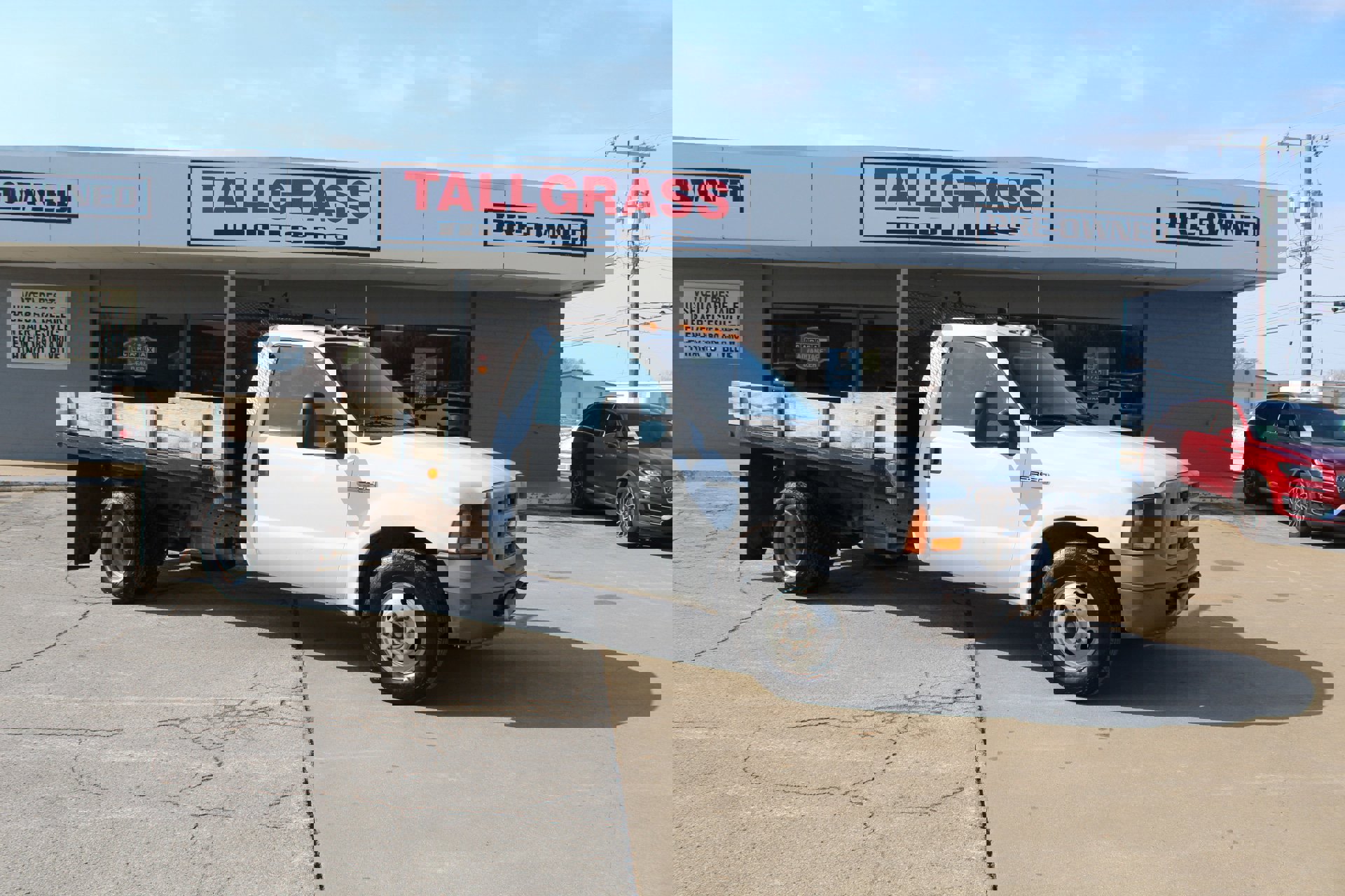 Used 2005 Ford F350 XL image 3