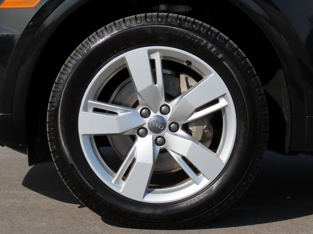 Used 2019 Audi Q5 2.0T Premium Plus image 12