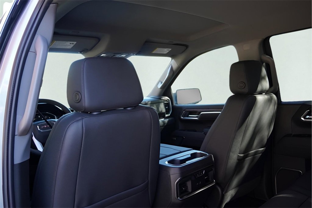 New 2026 GMC Sierra 1500 SLT image 22