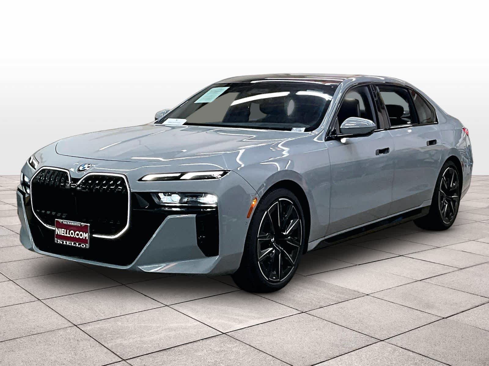 Used 2025 BMW 760i xDrive