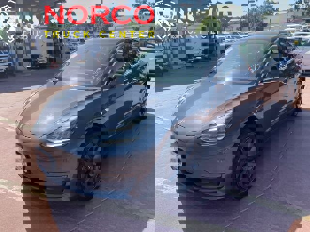 Used 2020 Tesla Model 3 Standard Range Plus image 4