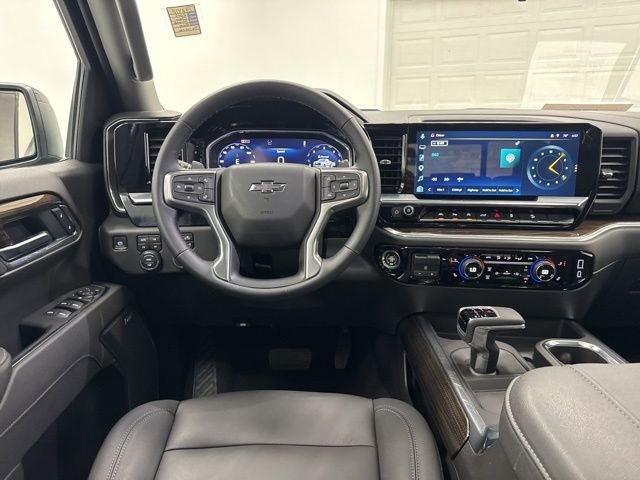 Used 2026 Chevrolet Silverado 1500 LT Trail Boss w/ LT Trail Boss Premium Package AWD/4WD image 26
