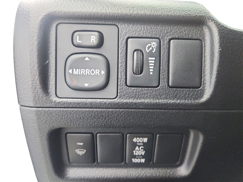 Used 2014 Toyota 4Runner Limited image 27