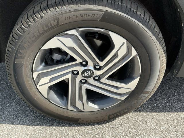 Used 2023 Hyundai Santa Fe SEL w/ Cargo Package image 16